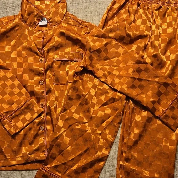 Mother Daughter Matching Orange Checkered Satin Pajama Set - Picture 2 of 3